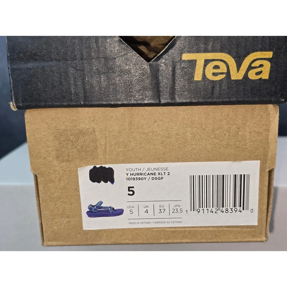 NWB Teva Hurricane XLT 2 Purple Geometric Strappy Sport Sandals Youth Size 5